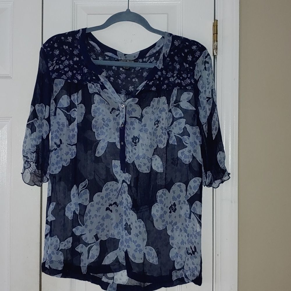 Lucky Brand 100% silk blue sheer top Sz L